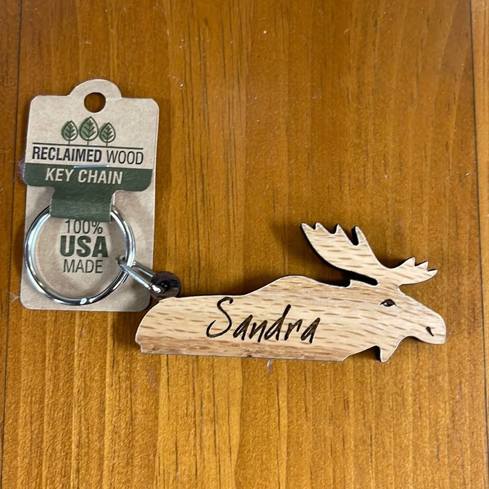 Tahquamenon Falls Moose Personalized “Sandra” Wooden Key Chain NWT
